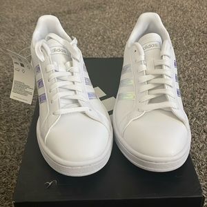 Women’s Adidas Grand Court size 7 1/2 (White, Clear, Purple Blue) BRAND NEW